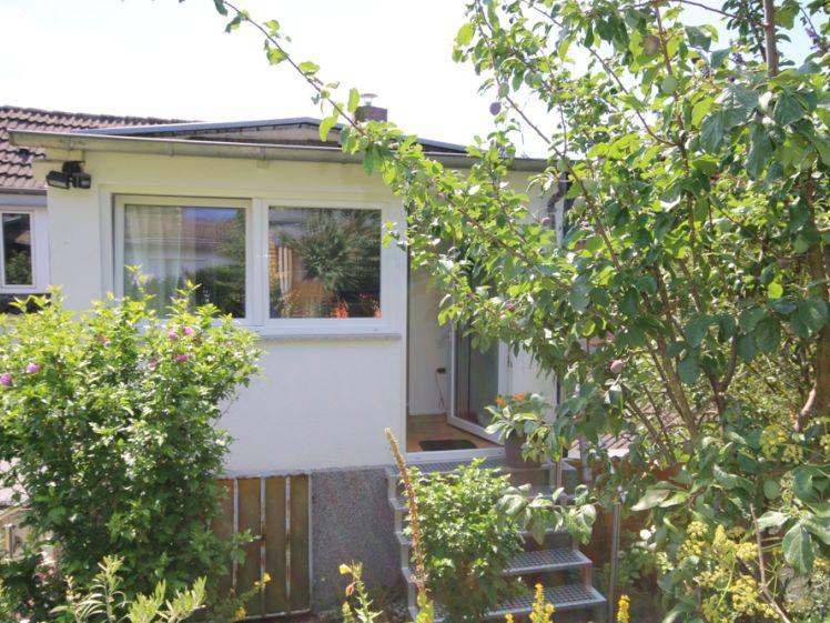 AbacO: Behaglich möblierte Wohnung mit Treppchen zum Garten - Foto 1