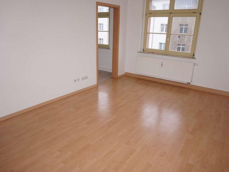 Laminatt / 2. OG / Bad mit Dusche / frei ab sofort - Foto 1