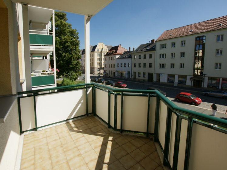++ zentral & bezugsfertig ++ 3-Raum-Wohnung mit Sonnenbalkon - Foto 1