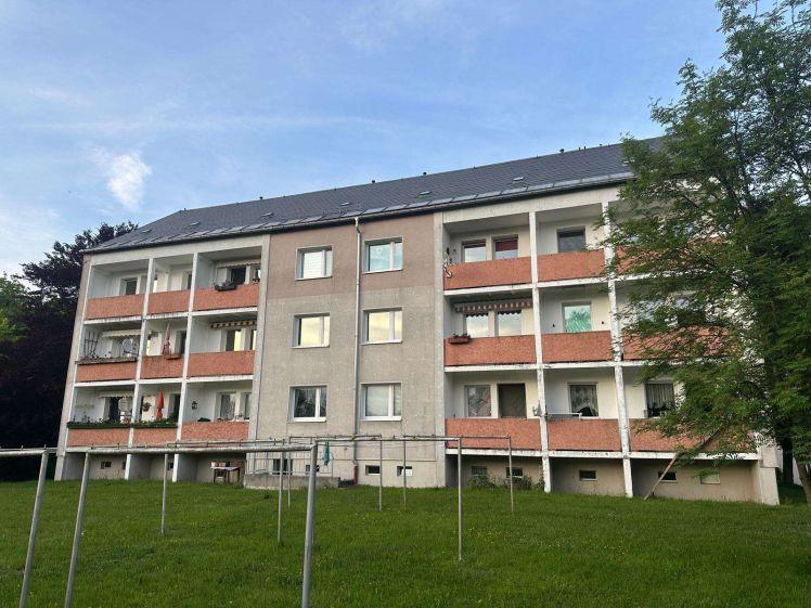 moderne 2-Raum-Wohnung mit Balkon und herrlichem Ausblick in ruhigem Haus - Foto 1
