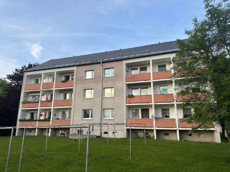 moderne 2-Raum-Wohnung mit Balkon und herrlichem Ausblick in ruhigem Haus - Foto 1
