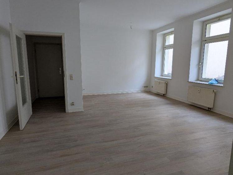 AKTION! 1 Monat Kaltmietfrei - großzügige 1-Raum Wohnung mit Balkon im Erdgeschoss - Foto 1