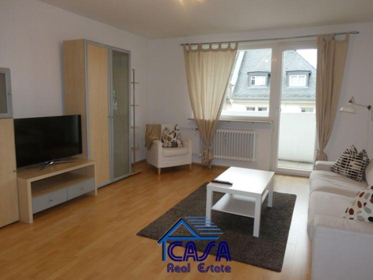 WESTEND-NORD: neu möblierte 2,5 Zimmer Wohnung mit Balkon und Skyline Blick, Erstbezug nach Renovierung - Photo 1