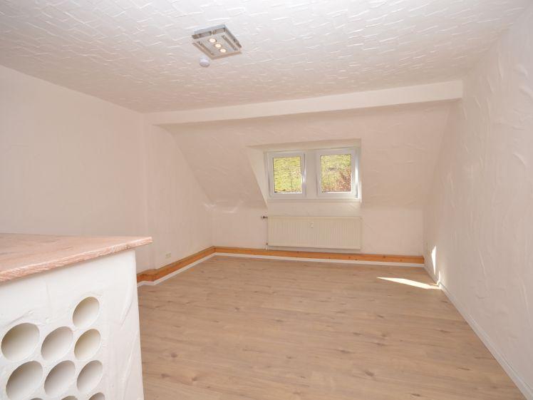 DIETZ: KOMPLETT-MÖBLIERTE 2-Zimmer-Wohnung! Möbelbilder folgen! Leidersbach - Photo 1