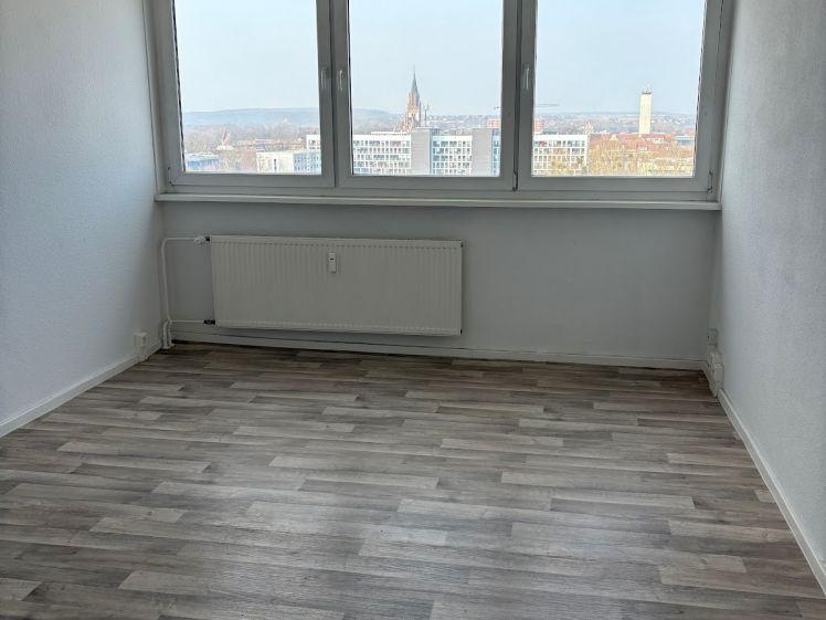 Jetzt Einziehen & Wohlfühlen - 1109 - Woldegker Straße 30 - Photo 1