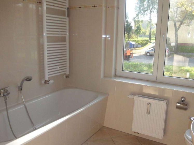 Inkl. Einbauküche - Bad mit Fenster - sonniger Balkon am Wohnzi / 1. OG - Foto 1