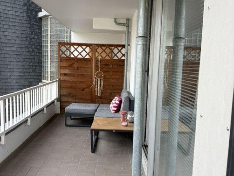 Apartment, Einbauküche und Sonnenterrasse - Photo 1