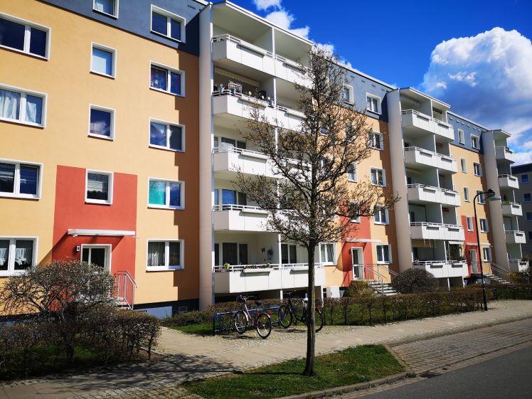 ++ Großzügig Wohnen im Erdgeschoss mit Balkon ++ - Photo 1