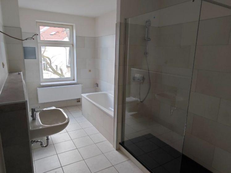 frisch renovierte 2-Raum Wohnung in guter Lage * Bezug ab sofort - Photo 1