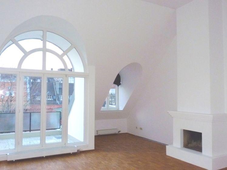 CARLSTADT, EXKLUSIVE 2 ZI.-WHG., AUFZUG, EBK, GÄSTE-WC, DUSCHBAD, KAMIN, EINBAUSCHRÄNKE + LOGGIA ! - Photo 1