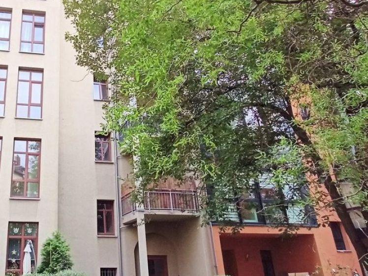 * Große 3-Zimmer mit Laminat, Wanne und Wintergarten in guter Zentrumslage!* - Photo 1