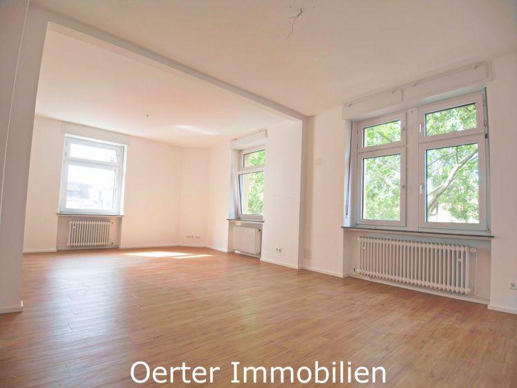 Große Dreizimmerwohnung im Altbau mit 2 Balkonen - Photo 1