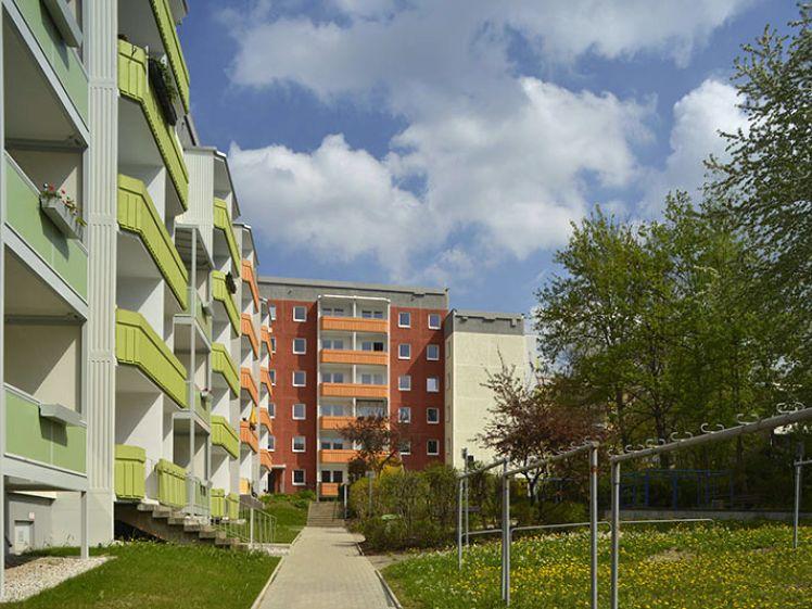 2-Raum-Wohnung im Erdgeschoss mit Balkon auf dem südlichen Sonnenberg - Photo 1