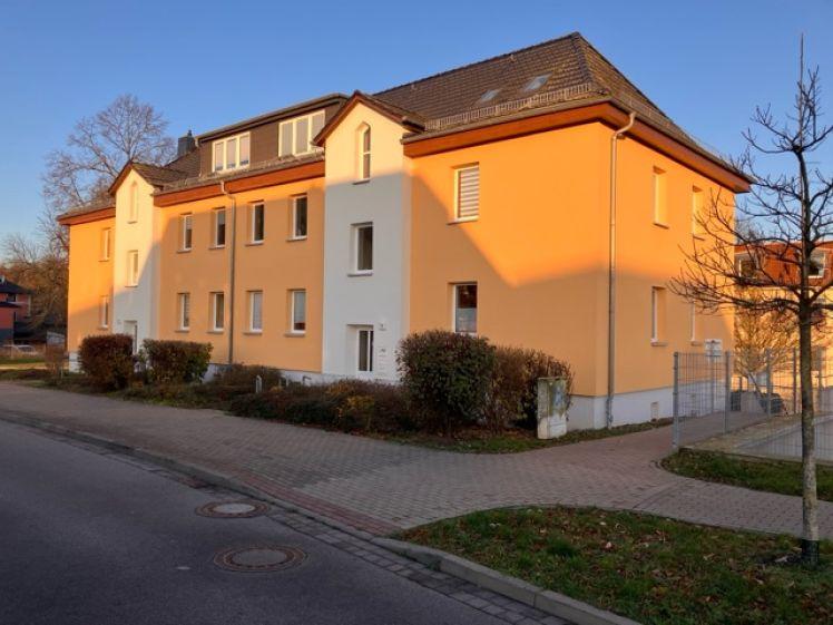 Moderne Dachgeschosswohnung in Citynähe - Foto 1