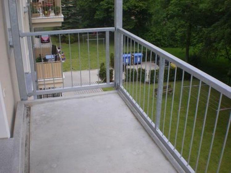 ** Großzügige 5-Zimmerwohnung mit Balkon, Wannenbad und Abstellraum in Toplage ** - Foto 1