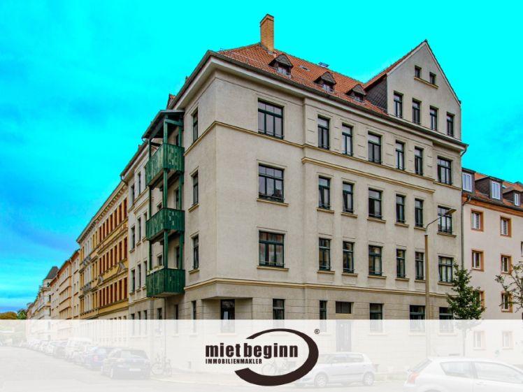BALKON – SCHÖNE ESSKÜCHE – WANNENBAD – ABSTELLRAUM – KELLERABTEIL – HOCHPARTERRE - Foto 1