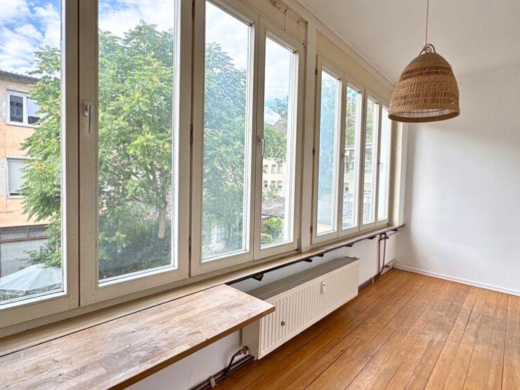 Helle und gepflegte 2-ZKB-Altbauwohnung im Nauwieser Viertel - Photo 1