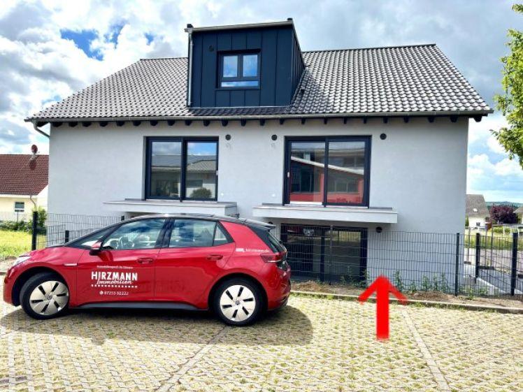 Neubau: EG, Hübsche Zwei-Zimmer-Wohnung, barrierefrei, Terrasse, Ortsrand mit Stellplatz, Erstbezug - Photo 1