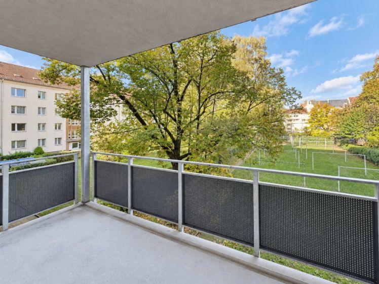 !! 4 Raum Whg. in C-Bernsdorf !! Einbauküche, Tageslichtbad, Dusche, XXL-Balkon - Photo 1