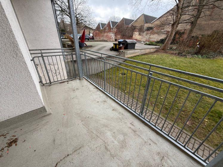Großer und West-Balkon / Laminat / sep. Küche u.v.m. - Photo 1