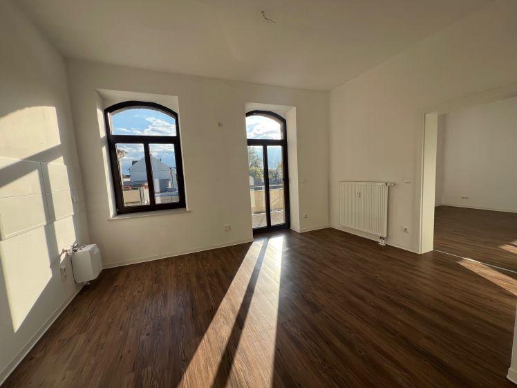 1. OG mit Lift / Balkon / Wanne + Dusche / große Küche u.v.m. - Photo 1