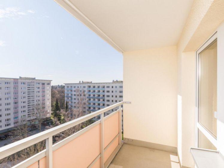 Modern / Balkon / Aufzug - Photo 1