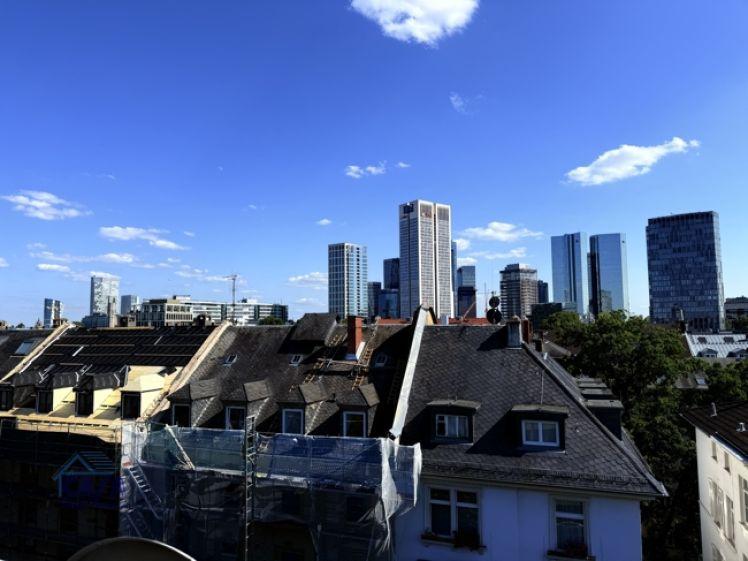 PENTHOUSE im WESTEND: 2 Zimmer mit Balkon und Skyline Blick - Foto 1