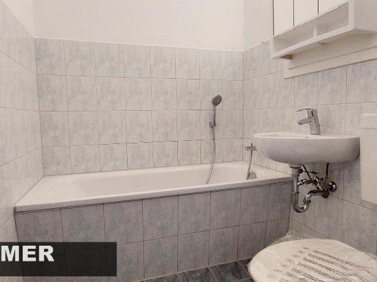 2 Zimmer, Balkon frisch saniert - Photo 1