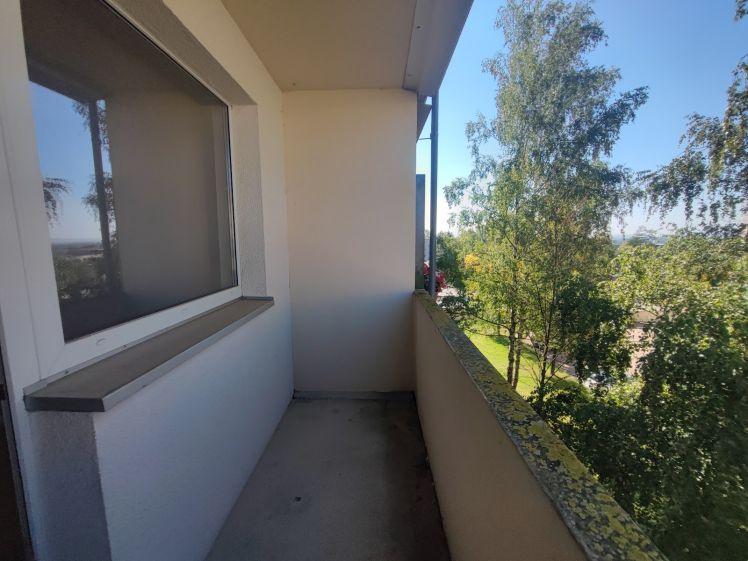 Sofort einzugsbereit-Dreiraumwohnung mit Balkon und Aussicht - Foto 1