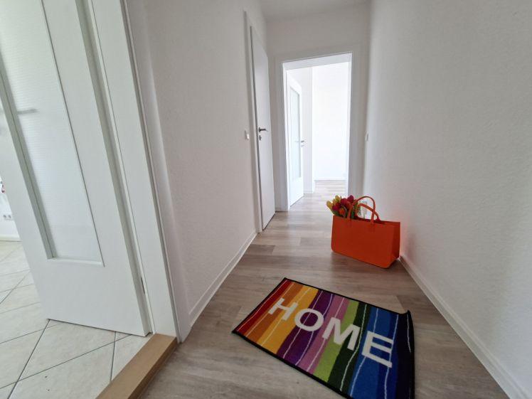 2-Raumwohnung mit Wanne und Balkon - Photo 1
