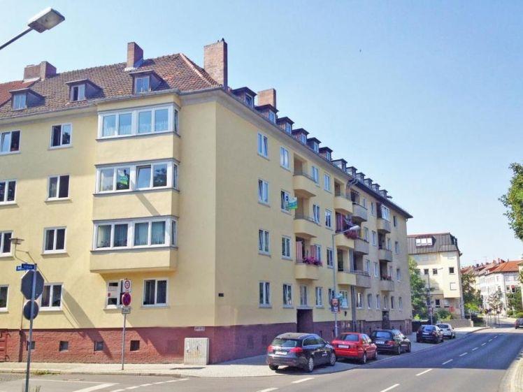 Große, helle 3 Zimmer Dachgeschosswohnung | Dachterrasse | Einbauküche - Photo 1