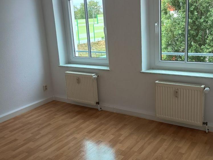 Frisch renovierte Dreiraumwohnung mit Balkon - Foto 1