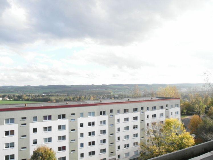 Ganz oben. Ganz ruhig. Ganz besonders: 2-Zimmer-Wohnung mit Weitblick - Photo 1