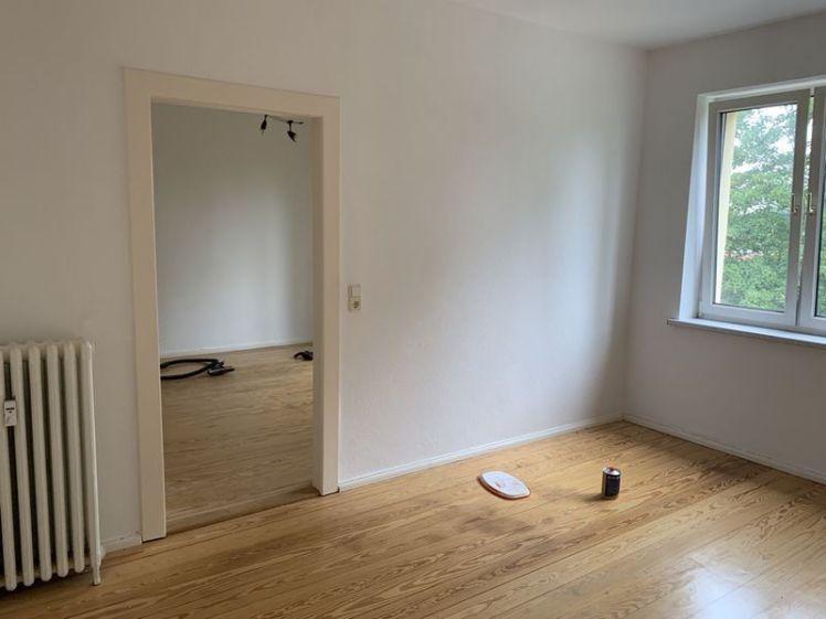 Dölitz-Dösen* tolle 2 Raum-Wohnung mit Balkon * Dielenfußboden* Tageslichtbad* - Foto 1