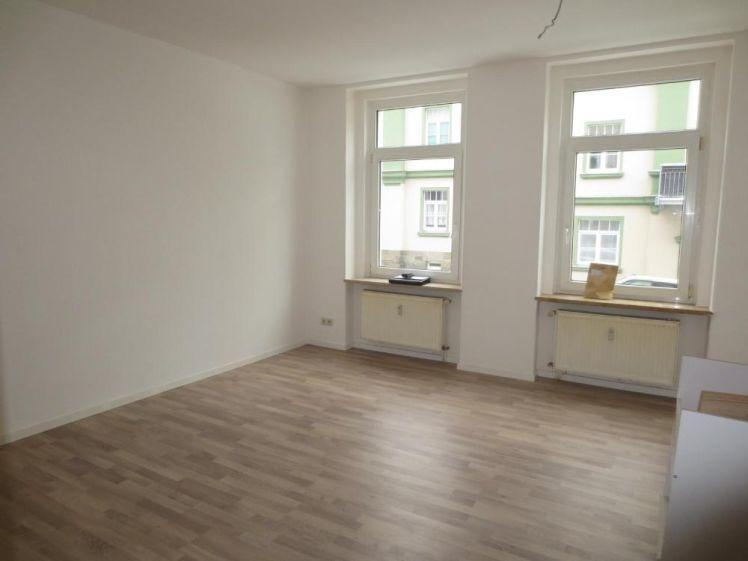 Niedliches 1-Zimmer-Apartment mit EBK u. Balkon - Foto 1