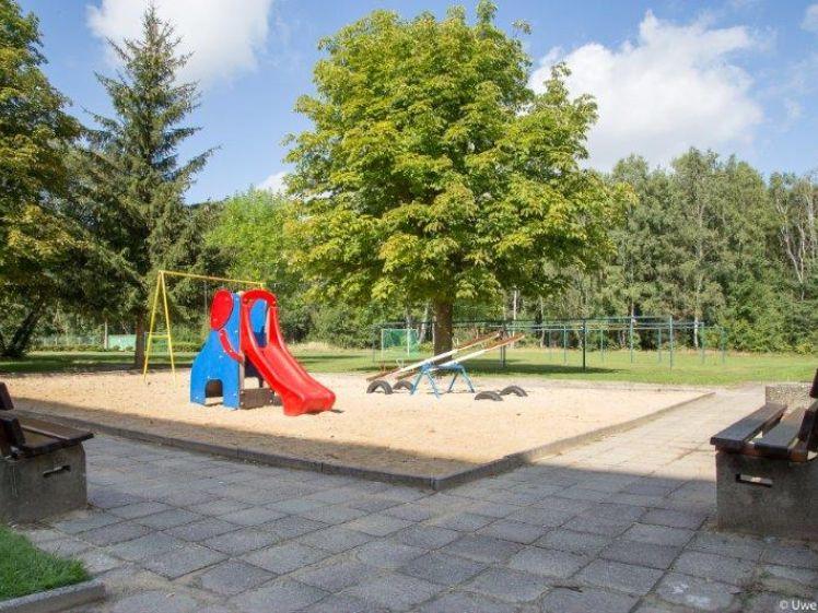 Familienwohnung mit Spielplatz vorm Haus - Foto 1