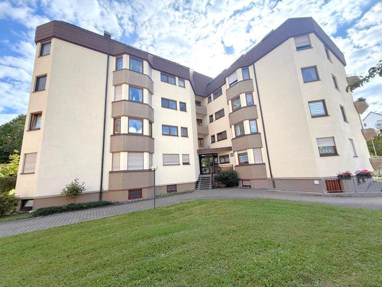 Schöne 4,5 Zimmer Wohnung in Laupheim zu vermieten - Foto 1