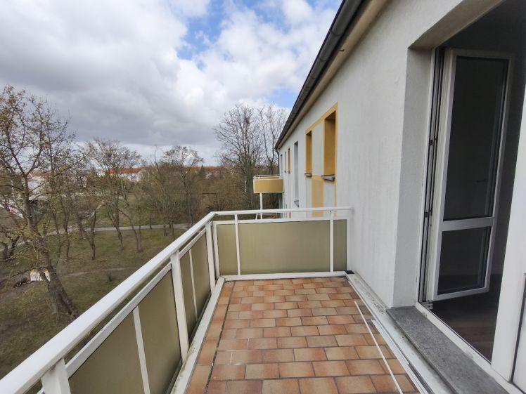 Zweiraumwohnung im Grünen+ Stellplatzanmietung PKW möglich - Foto 1