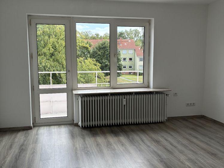 Familienhit mit Balkon und Tageslichtbad - Frisch renovierte 3-Zimmer-Wohnung - Foto 1