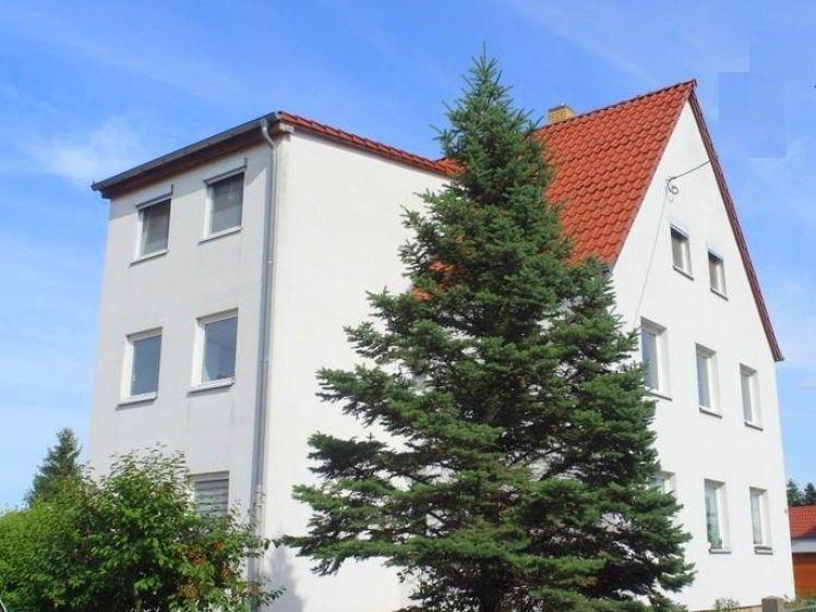 Helle 2-Zimmer-Wohnung mit Laminatboden, sep. Küche & Bad mit Badewanne - Photo 1