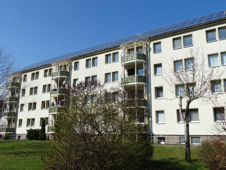 Komfortabel wohnen: Frisch renovierte Etagenwohnung mit guter Verkehrsanbindung - Photo 1