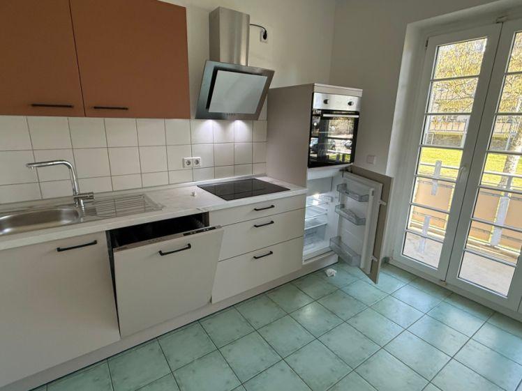 Klein aber ohooo + jetzt mit EBK ! ... geräumige Küche mit Balkon - Photo 1
