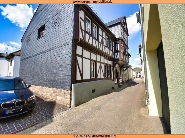 Charmantes Wohnen im denkmalgeschützten Fachwerkhaus von 1739 – Neustraße 3 in Rhens - Foto 1