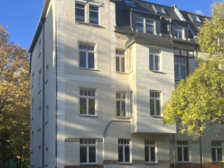 Erstbezug nach Komplettrenovierung!! Charmante Familienwohnung im Hochparterre in toller Lage - Photo 1