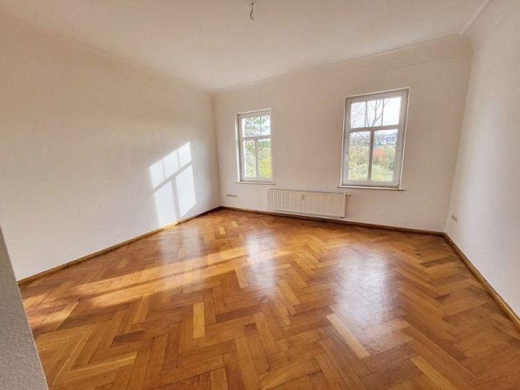 Stilvolle helle 2-Raum-Wohnung mit Balkon und Parkett - Foto 1