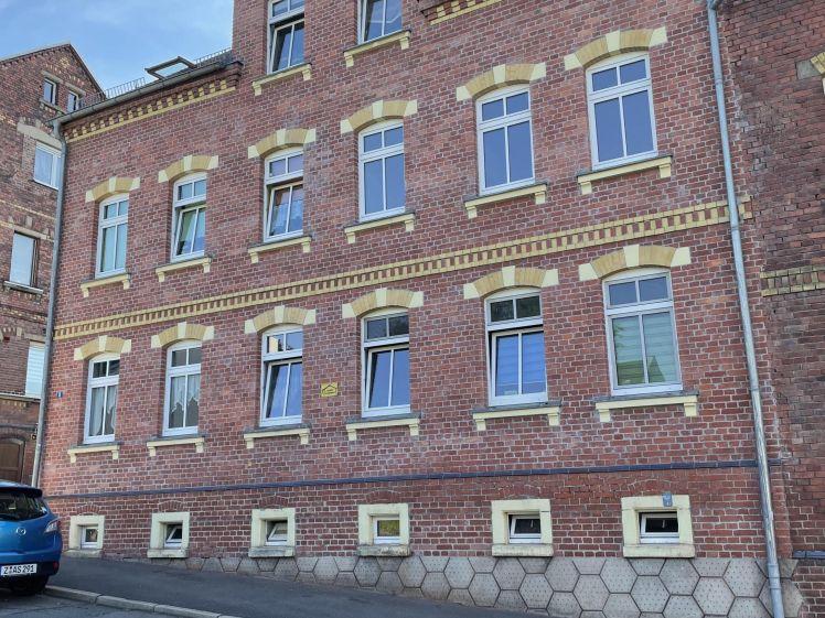 + + + 2-Zimmer-Wohnung, hell, ruhig, neu renoviert - zentral in Planitz + + + - Foto 1