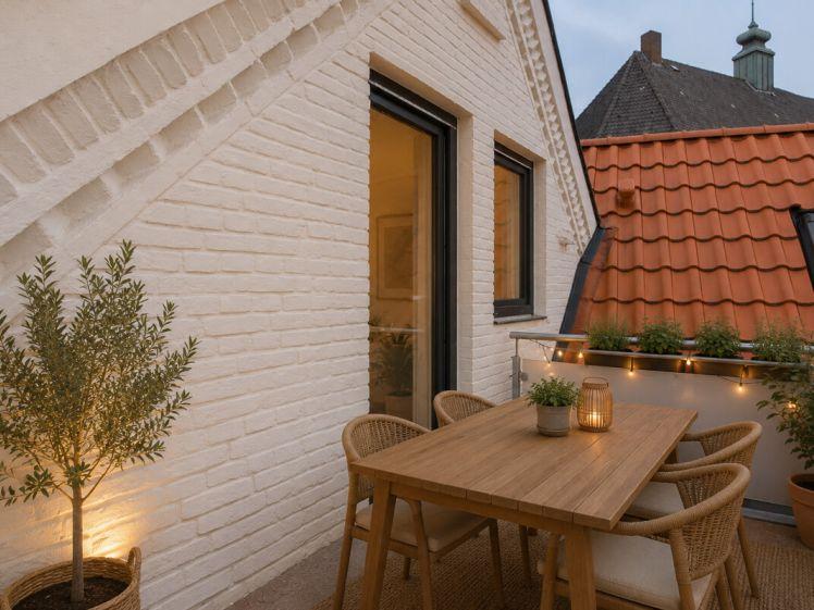 Helle Dachgeschosswohnung mit Schleiblick vom Sonnenbalkon - Stellplatzanmietung möglich - Foto 1