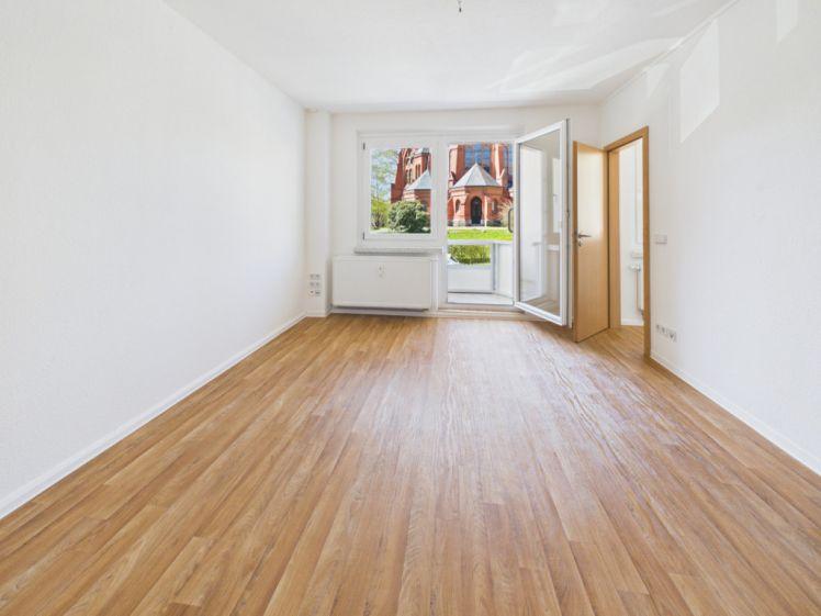 1-Raum-Wohnung im Erdgeschoss mit Balkon auf dem südlichen Sonnenberg - Photo 1