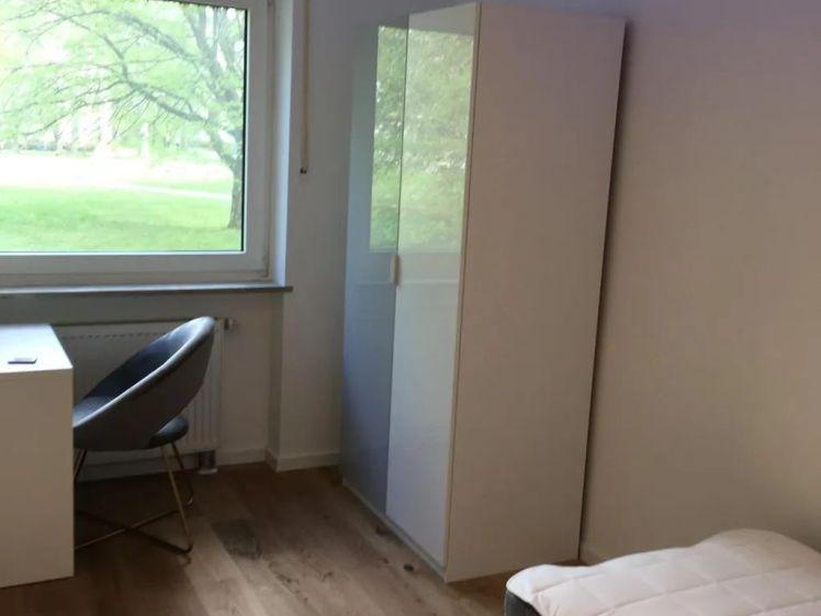 Geräumiges Zimmer in harmonischer WG / Solothurnerstraße 28 / EG / WE17 / Zi.2 - Photo 1