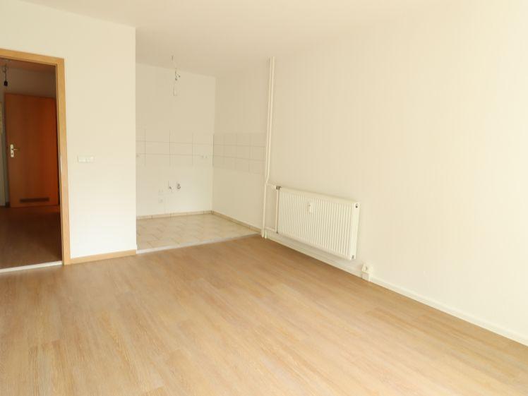 Starterwohnung mit Balkon und Badewanne - Photo 1
